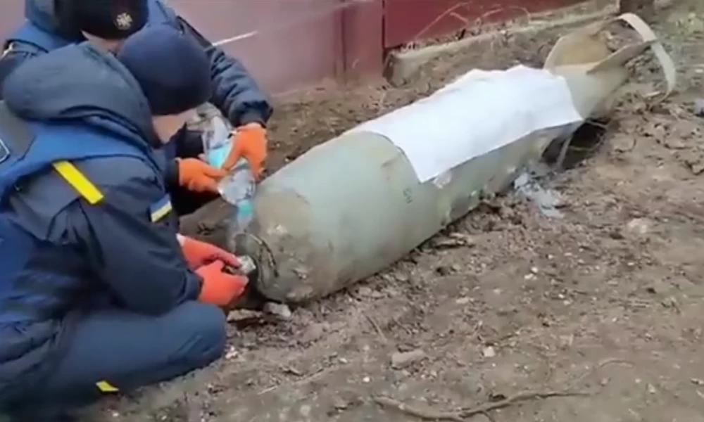 Η Ουκρανία κατηγορεί τη Ρωσία για χρήση απαγορευμένης βόμβας! (Βίντεο)
